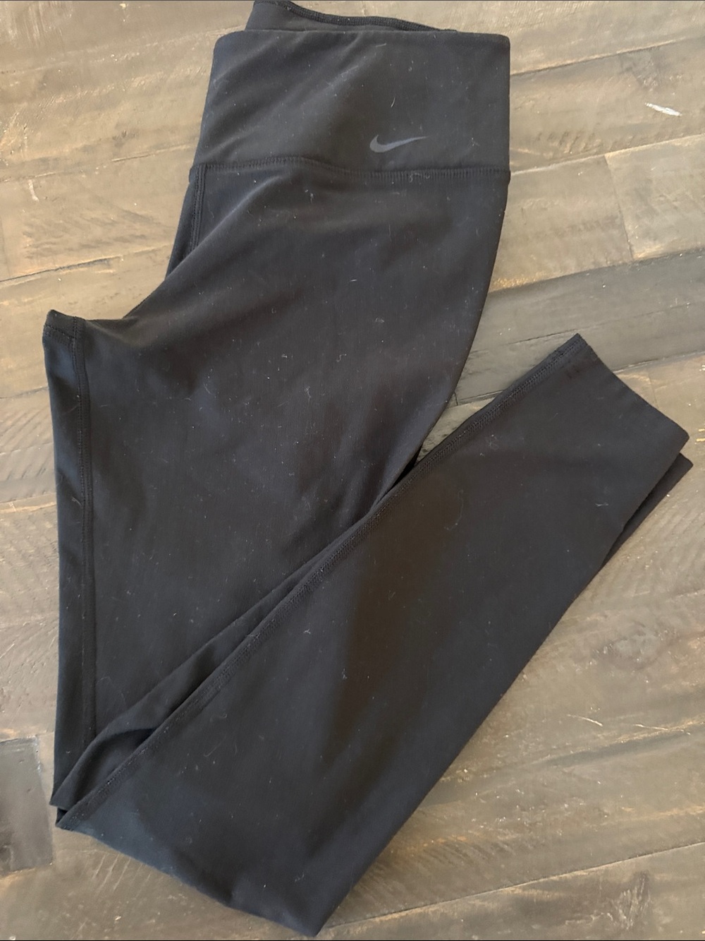 Nike Black Women's Performance Leggings with Subtle Swoosh